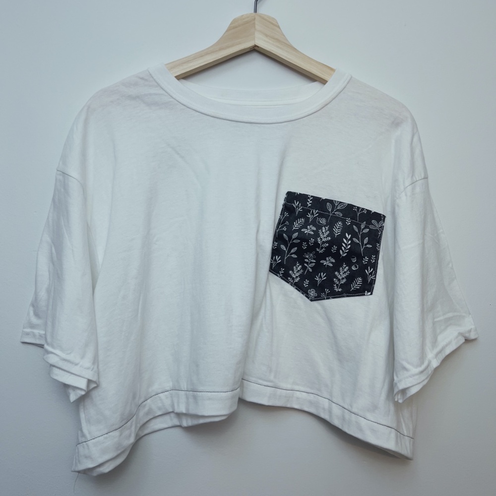 Floral Print Pocket Shirt Genderless Fashion Top Handmade Pocket Crop Top
